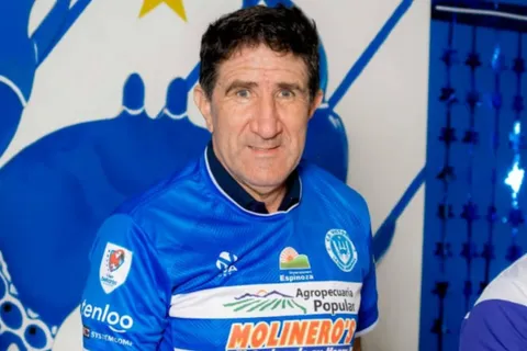 Vida se queda sin técnico: Héctor Vargas deja su cargo