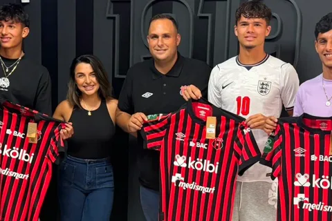 Quiénes son y cómo juegan los 3 nuevos refuerzos de Alajuelense: Paul González, Luis González y Ashton García