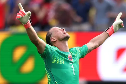 ¿Quién es Ørjan Nyland, el arquero de Noruega que eliminó a Brasil del Mundial 2026? Dónde juega, edad y carrera