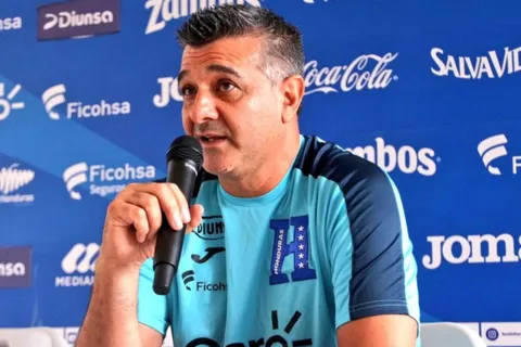 Diego Vázquez seguiría al mando de Honduras en las eliminatorias para el Mundial 2026