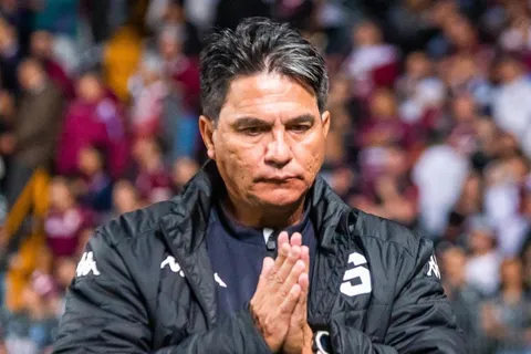 Vladimir Quesada fue apuntado por una mala decisión.
