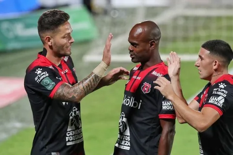 Directivo de Alajuelense confiesa que podrían perder a una de sus mayores figuras
