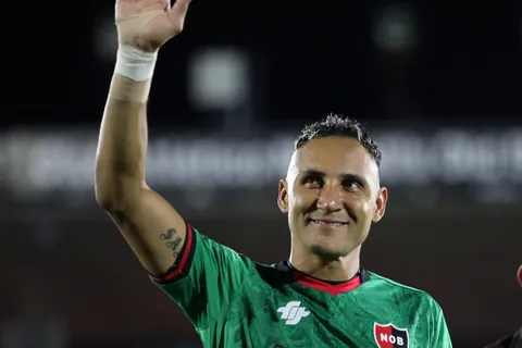 Histórico: Keylor Navas impone una marca brutal con Newell's y Argentina lo idolatra