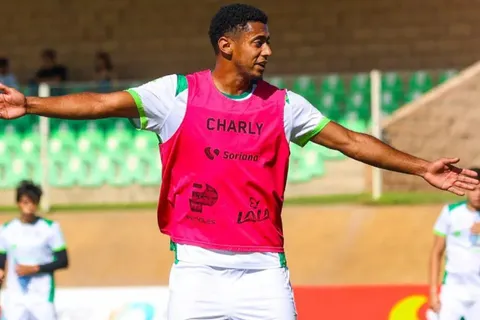 La decisión de Choco Lozano que nadie imaginó: el problema del Santos Laguna que provoca al hondureño