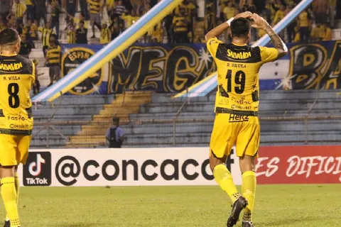 Copa Centroamericana: Triplete de Ramiro Rocca da a Real España a una victoria agridulce contra Águila