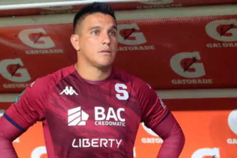 Cambia su futuro: la decisión de David Guzmán en Saprissa que tomó a muchos por sorpresa tras haber renovado su contrato