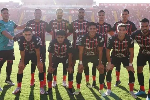 El jugador de Alajuelense que jugará con San Carlos al terminar el torneo