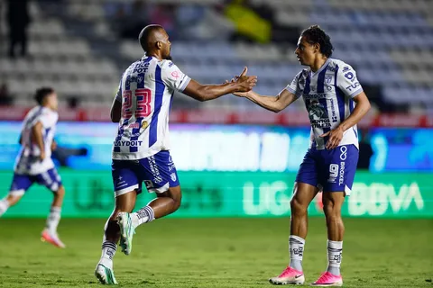 Jornada 14: FOX Sports MX destaca que América está “cada vez mejor” y Guadalajara “se ha venido cayendo”
