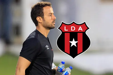 javier-santamaria-salida-de-alajuelense