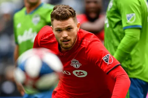 Eriq Zavaleta no seguirá en Toronto