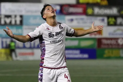 Warren Madrigal confiesa su frustración y le deja las cosas claras a Saprissa