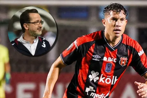 Juan Carlos Rojas explicó el no fichaje de Bryan Oviedo.