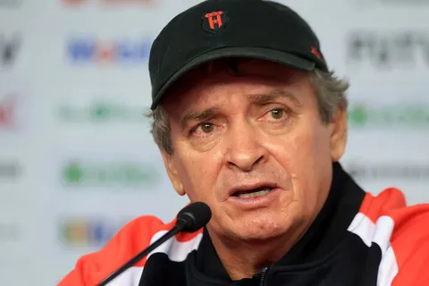 Machillo Ramírez en conferencia de prensa de Alajuelense.