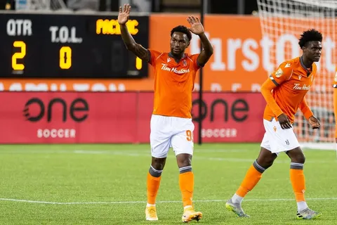 Omar Browne presente en el XI ideal de la Canadian Premier League