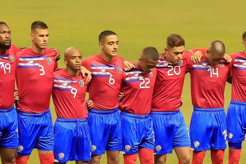 Reina la incertidumbre: mundialista con Costa Rica define su suerte en Europa