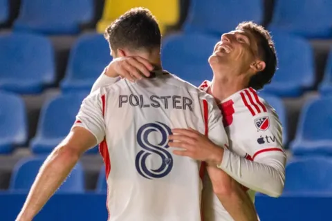 New England Revolution se impone de visita sobre el Club Atlético Independiente [VIDEO]
