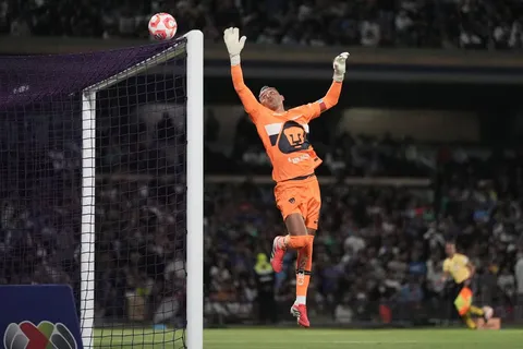 Keylor Navas respalda a Bryan Ruiz: “Ojalá podamos respaldar en la cancha lo que quiere que hagamos”