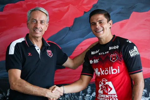 Alajuelense mueve su planilla: salidas, llegadas y rumores agitan el plantel rojinegro