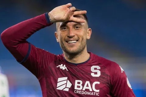 Francisco Calvo ilusiona a todos en Saprissa.