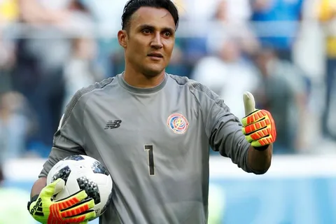 Keylor llega a Monterrey y deja a todos esperando
