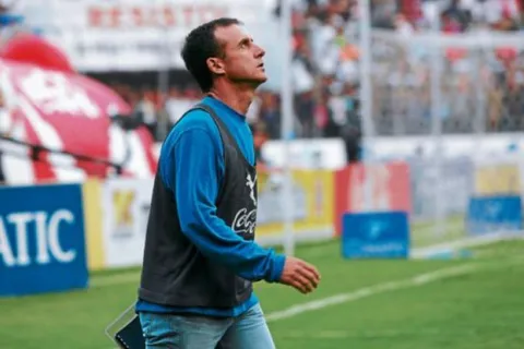 Después de 7 años, Tosello reveló el duro motivo por el que se fue de Olimpia