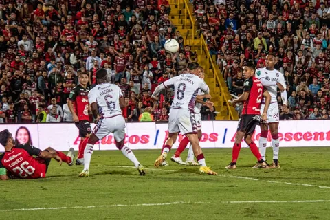 ¡Se busca rival! La paternidad del Saprissa en clásicos se amplía, ojo a los números