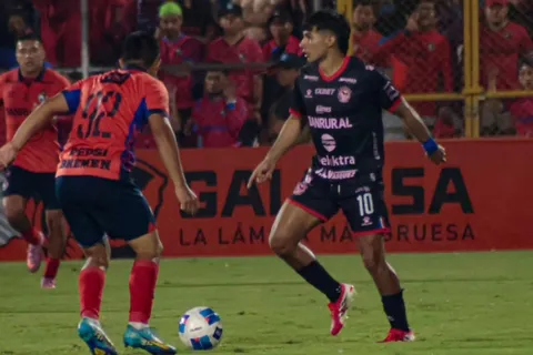 Xelajú MC confía en la remontada ante Municipal para la vuelta de la Gran Final