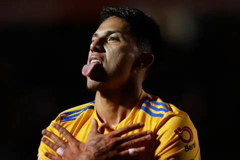 ¡Repudiable! Carlos Salcedo llamó "muerto de hambre" a un jugador de Alianza