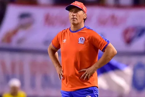Pedro Troglio: "Un equipo que está peleando títulos no puede errar"