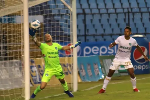 Comunicaciones pierde por goleada en la Liga Nacional