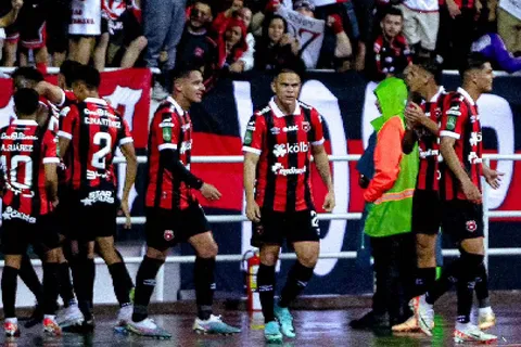 Alajuelense es campeón del Torneo de Copa al vencer 2-0 a Saprissa