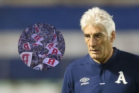 Ernesto Corti, enfrentado con barra de Alianza: la situación que la dirigencia no quiso evitar.