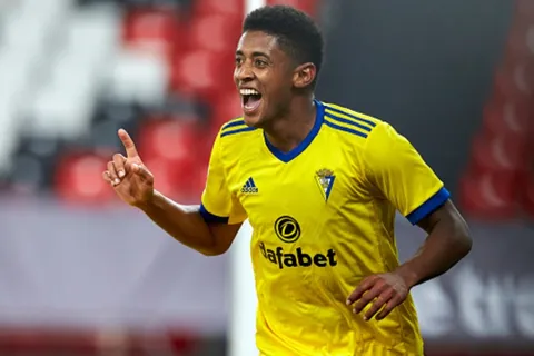 Cádiz de Anthony Lozano vs Sevilla: cuándo, dónde y por que canal ver el partido por la fecha 20 de LaLiga