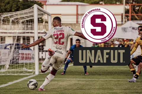 "Suspensión de tres partidos": Jorkaeff Azofeifa hizo un gesto que no se vio en TV y Saprissa vuelve a quedar en la mira de Unafut