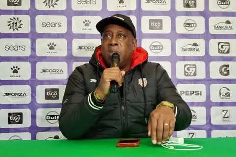 Hernán Medford recibe ayuda inesperada de equipo de la Liga Nacional de Guatemala