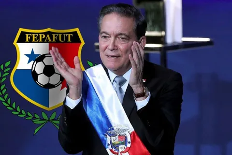 El presidente de Panamá le muestra su apoyo a los jugadores de la selección