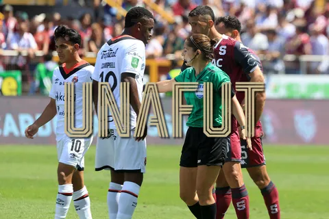 Fuerte denuncia contra UNAFUT. (Foto: La Nación)