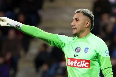 Ligue 1 dedica especial video a Keylor Navas con sus mejores tapadas en Francia