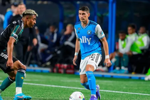 Joseph Mora jugó en histórico partido con récord de asistencia en MLS