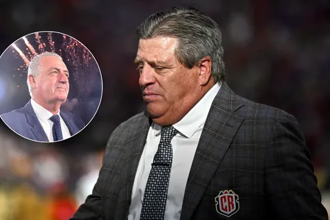 Mientras Gustavo Alfaro se fue de Costa Rica por 600 mil dólares, esto debería pagarle la Fedefútbol al Piojo Herrera para echarlo