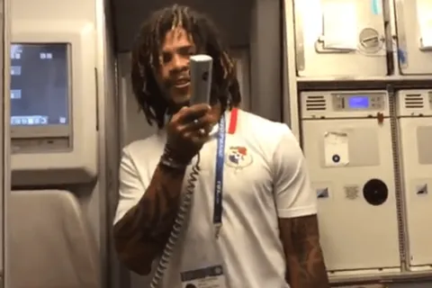 Román Torres tuvo un detallazo con "El Puma"