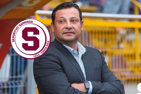 "Falta de respeto": a Jeaustin Campos le preguntaron por su regreso a Saprissa y su respuesta sorprendió a todos en Tibás