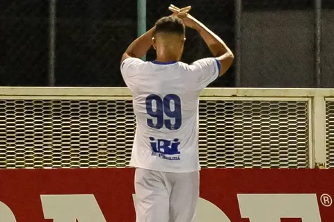 Real Estelí podría reforzar su delantera con Rolando Blackburn