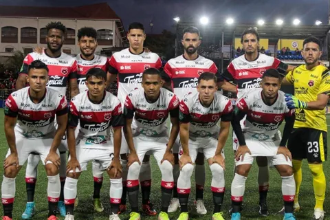 Alajuelense recuperó la cima de la tabla de posiciones, al menos por ahora