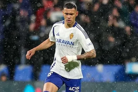 Kervin Arriaga es castigado en España y Real Zaragoza rescata lo que estaba perdido