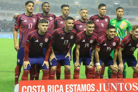 Otra vez extranjeros: los cuatro técnicos foráneos que hablaron con Fedefútbol para dirigir a Costa Rica