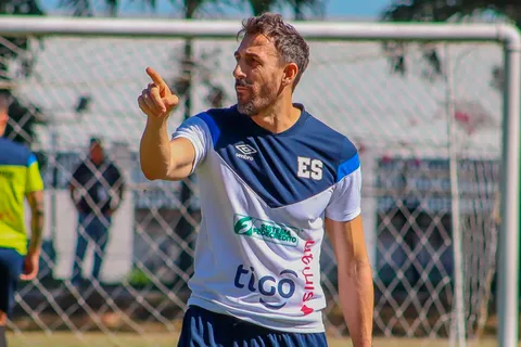 David Dóniga: “El mayor respeto que le puedo tener a Messi es ganándole”