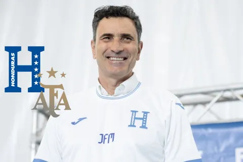 José Francisco Molina ante un revés inesperado tras dar a conocer la convocatoria del Honduras vs. Argentina