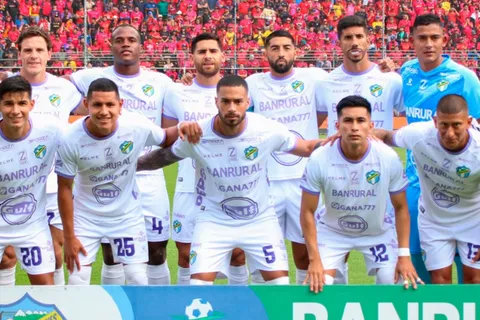 Comunicaciones hace cambio inesperado luego de su derrota ante Municipal