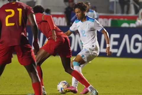 La emotiva reacción de David Ruiz tras debutar con Honduras